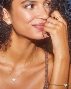 Ari Gold Pave Crystal Heart Earrings In White Crystal -Kendra Scott Kendra Scott Ari Pave Stud Earring White Crystal Gold 00