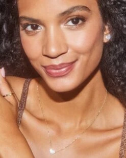 Ari Gold Pave Crystal Heart Earrings In White Crystal -Kendra Scott Kendra Scott Ari Pave Stud Earring White Crystal Gold 02