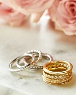 Arya Silver Ring Set In White Pearl -Kendra Scott Kendra Scott Arya Ring Set Rhodium 01