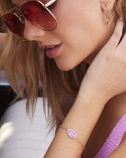 Barbie™ X Kendra Scott Gold Elaina Satellite Reversible Bracelet In Pink Iridescent Glitter Glass -Kendra Scott Kendra Scott Barbie Elaina Satellite Bracelet Pink Iridescent Glitter Glass Gold 00