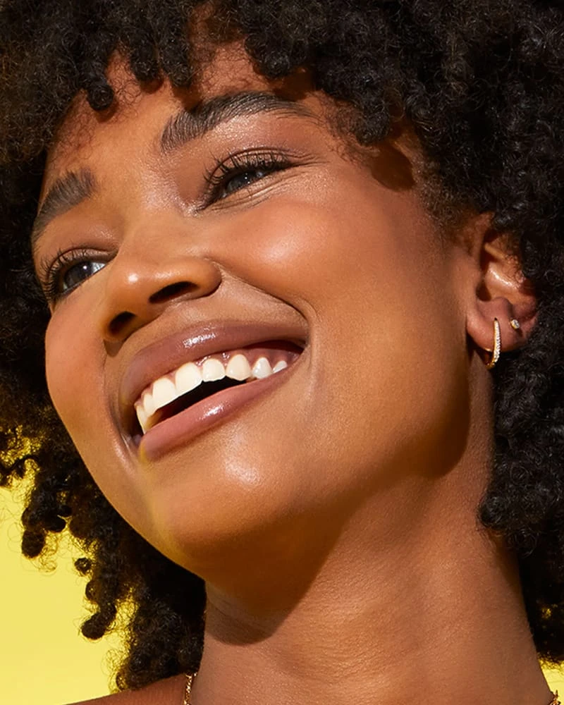 Ellen Luxe 18k Gold Vermeil Huggie Earrings In White Sapphire 7 Ellen Luxe 18k Gold Vermeil Huggie Earrings In White Sapphire - Image 5