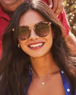 Jae Gold Star Small Short Pendant Necklace In Ivory Mother-of-Pearl -Kendra Scott Kendra Scott Jae Star Small Pendant Necklace Ivory Mop Gold 00