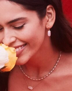 Elisa 18k Gold Vermeil Pendant Necklace In Rainbow Moonstone -Kendra Scott kendra scott elisa pendant necklace sterling silver rainbow moonstone 00