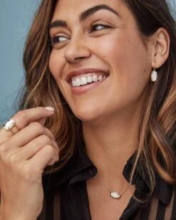 Elyse 18k Gold Vermeil Double Band Ring In Ivory Mother-of-Pearl 7 Elyse 18k Gold Vermeil Double Band Ring In Ivory Mother-of-Pearl -Kendra Scott kendra scott sterling elyse ring gold 01 lg