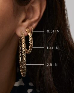 Maggie Small Hoop Earrings In Gold Filigree -Kendra Scott maggie 2